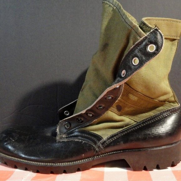 sz11N CIC 1966 VIETNAM ERA MILITARY JUNGLE COMBAT SINGLE LEFT BOOT ONLY SV 3073 main image 4